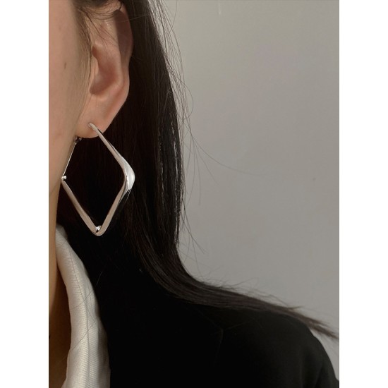 Simple Chic Geometric Earrings