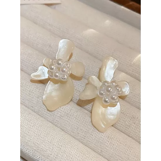 Acrylic & Imitation Pearl Flower Shape Earrings Accessories