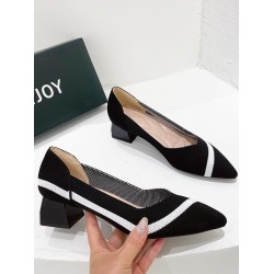 Contrast Color Pointed-Toe V-Cut Pumps