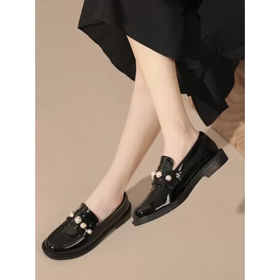 Round-Toe Split-Joint Loafers