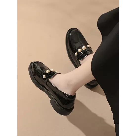 Round-Toe Split-Joint Loafers