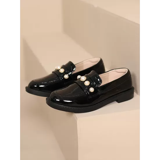 Round-Toe Split-Joint Loafers