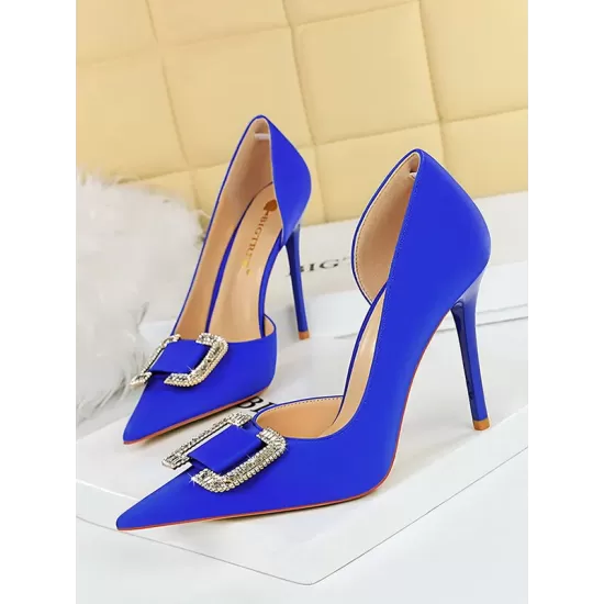 Pointed-Toe Shallow Cut Scarpin Salto Pumps