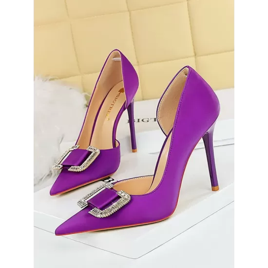 Pointed-Toe Shallow Cut Scarpin Salto Pumps