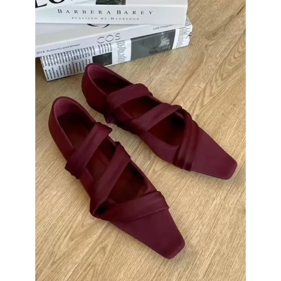 Solid Color Square-Toe Flat Shoes