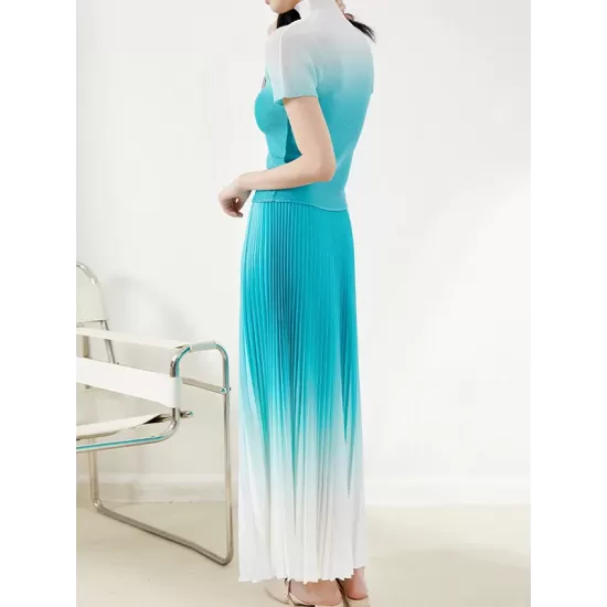 Gradient Pleated High-Neck Short Sleeves T-shirt Top + Skirt Bottom Two Pieces Set