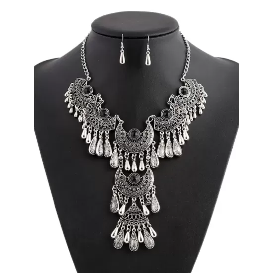 Retro Hollow Necklace Earrings Set