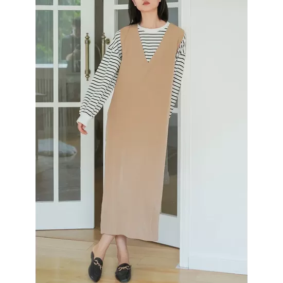 Casual A-Line Sleeveless Solid Color V-Neck Midi Dresses