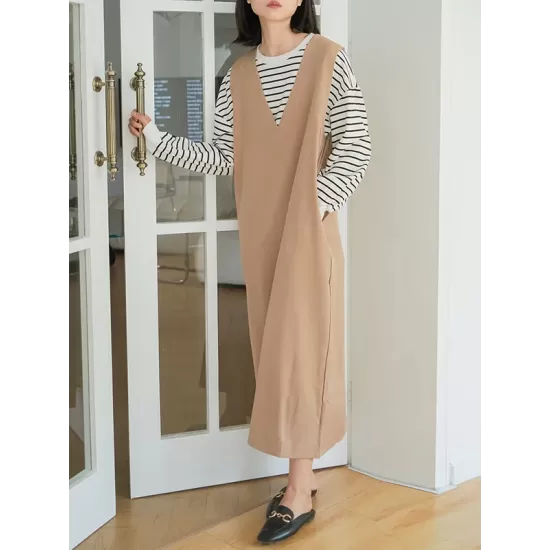 Casual A-Line Sleeveless Solid Color V-Neck Midi Dresses