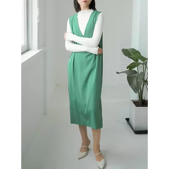 Casual A-Line Sleeveless Solid Color V-Neck Midi Dresses