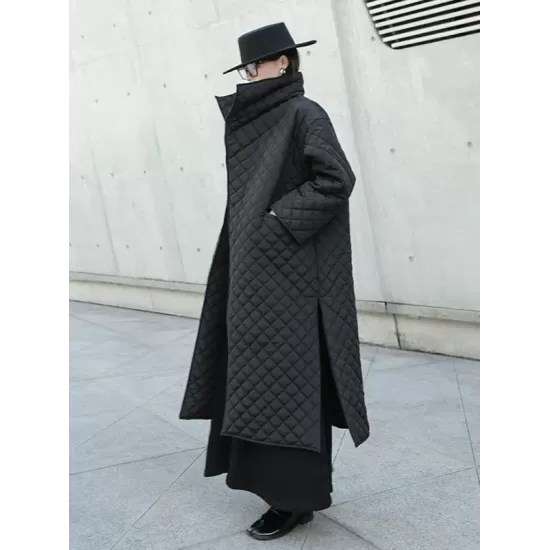 Black Rhombic Split-Side High Collar Long Coat