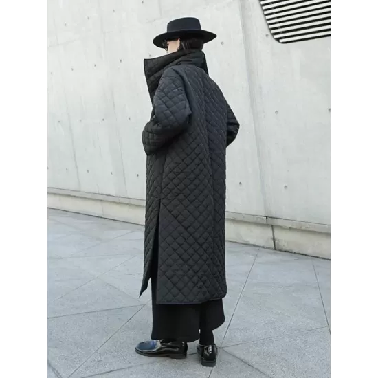 Black Rhombic Split-Side High Collar Long Coat