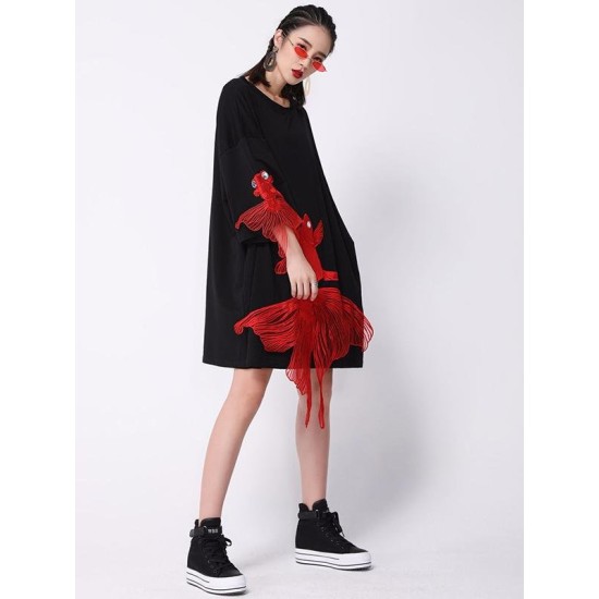 Red Goldfish Embroidered Loose Round Neck T-Shirt Dress